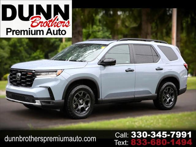 used 2025 Honda Pilot car, priced at $43,950