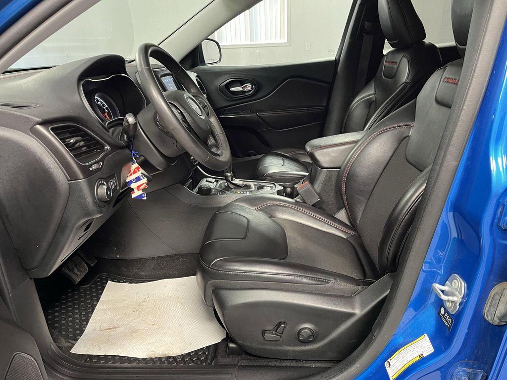 used 2022 Jeep Cherokee car, priced at $24,995