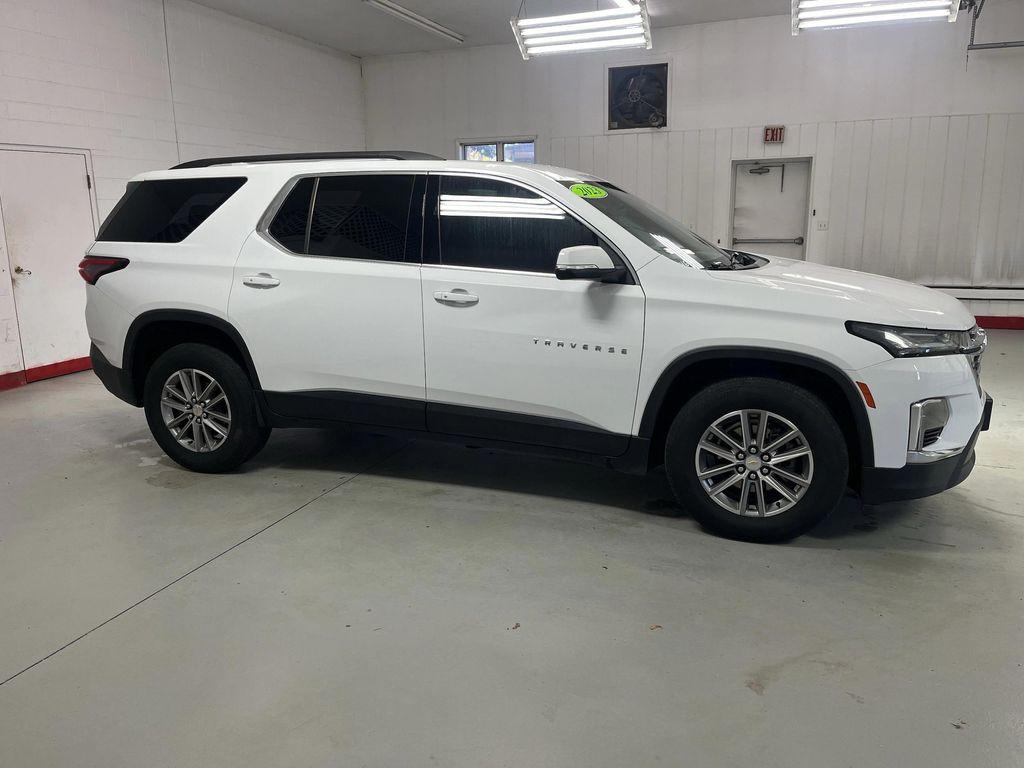 used 2023 Chevrolet Traverse car, priced at $29,995