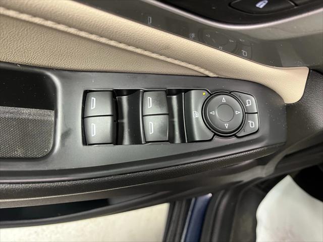 used 2022 Chevrolet Traverse car, priced at $27,495