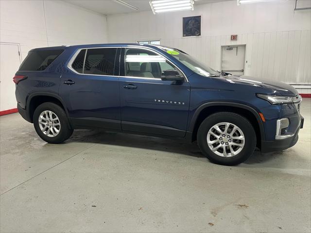used 2022 Chevrolet Traverse car, priced at $27,495
