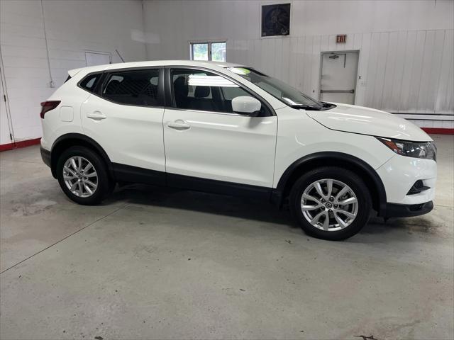 used 2022 Nissan Rogue Sport car, priced at $19,995