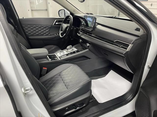 used 2023 Mitsubishi Outlander PHEV car, priced at $30,995