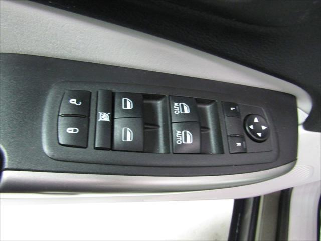 used 2021 Jeep Cherokee car, priced at $22,995