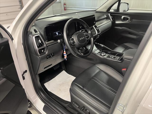 used 2024 Kia Sorento Hybrid car, priced at $33,995
