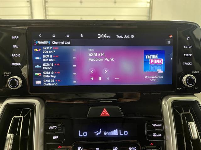 used 2024 Kia Sorento Hybrid car, priced at $33,995