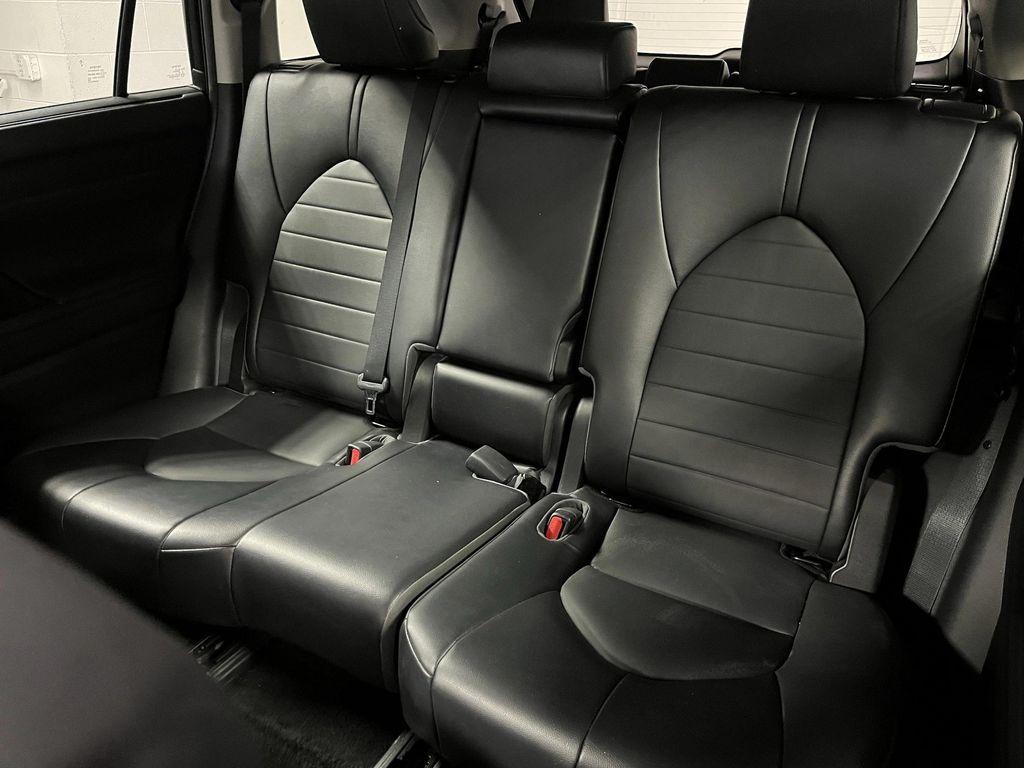 used 2022 Toyota Highlander car, priced at $35,995