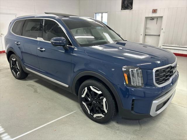 used 2024 Kia Telluride car, priced at $39,495