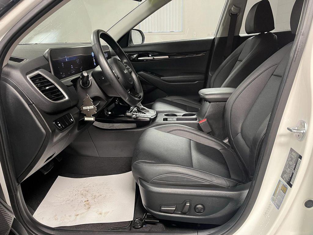 used 2024 Kia Seltos car, priced at $24,995