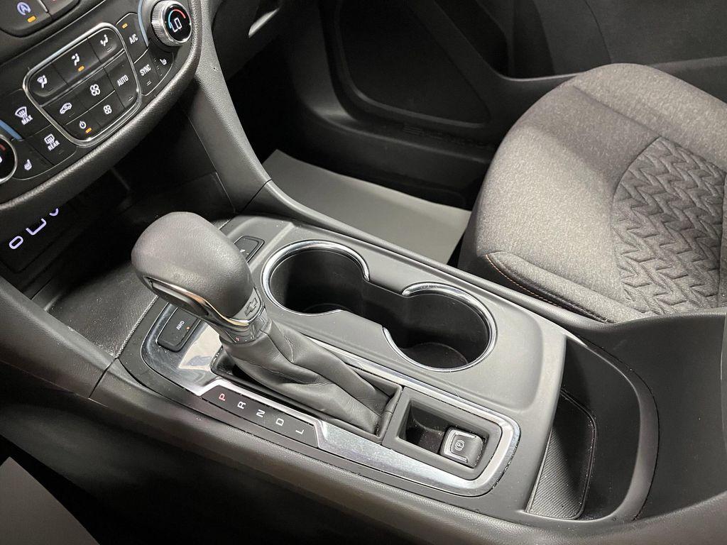 used 2022 Chevrolet Equinox car, priced at $21,995