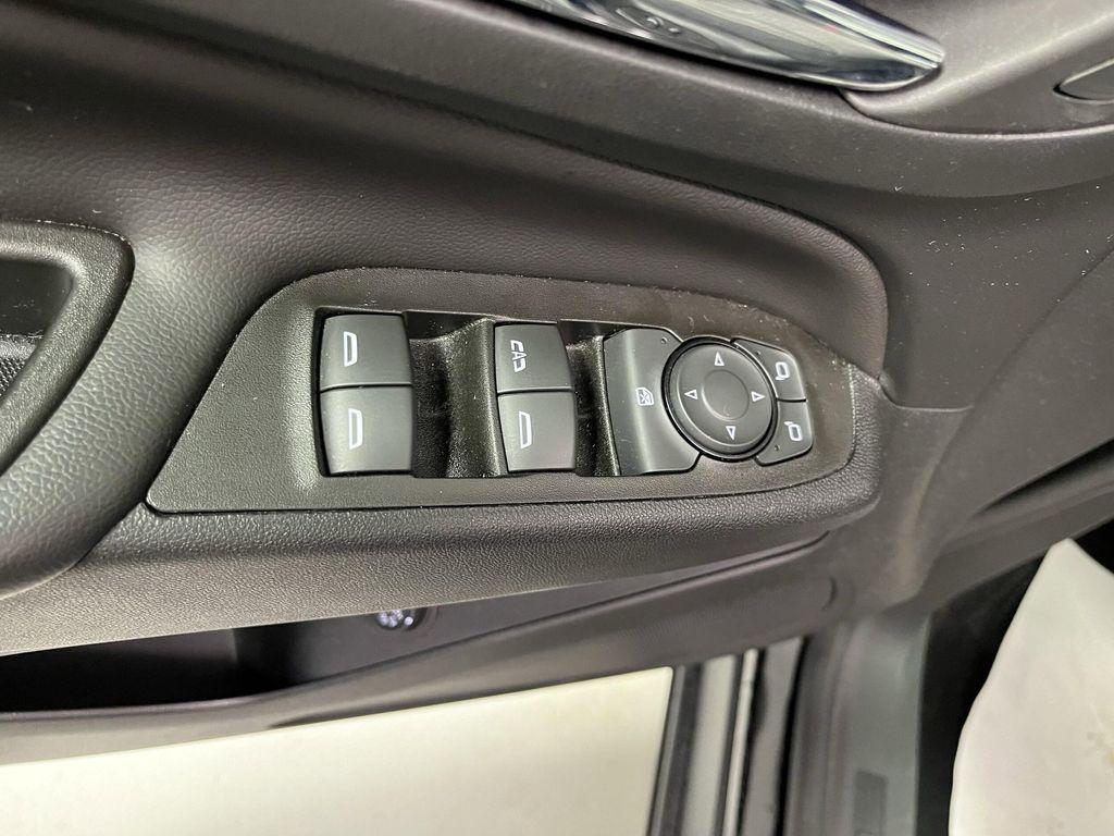 used 2022 Chevrolet Equinox car, priced at $21,995