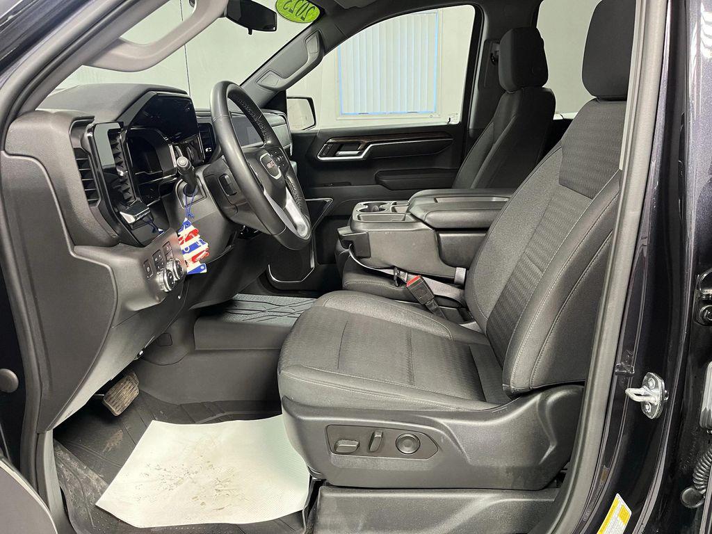 used 2023 GMC Sierra 1500 car, priced at $38,495