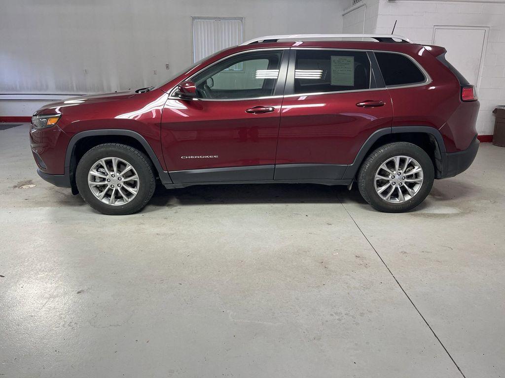 used 2021 Jeep Cherokee car, priced at $21,995