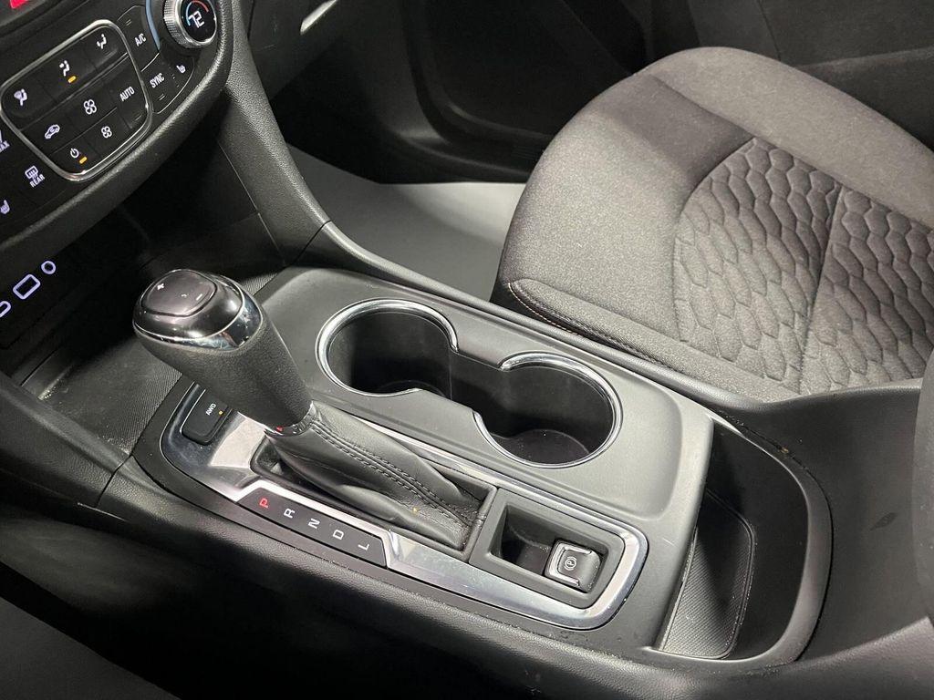 used 2021 Chevrolet Equinox car, priced at $19,495