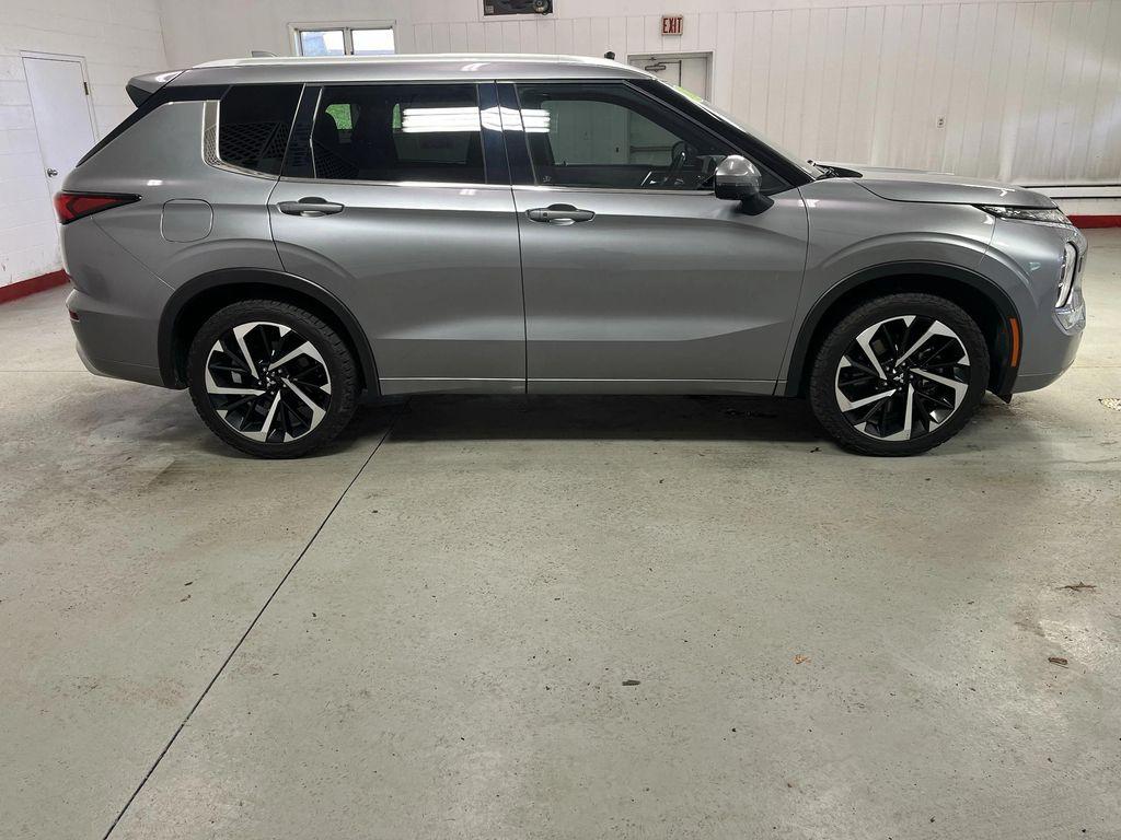 used 2022 Mitsubishi Outlander car, priced at $22,995