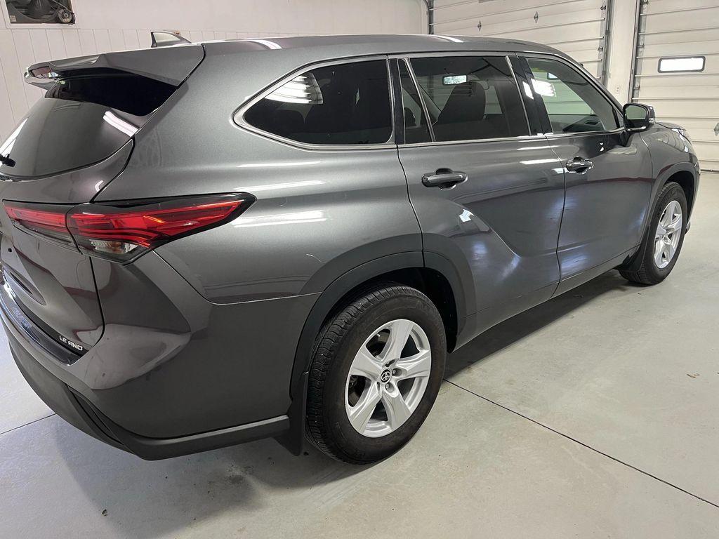 used 2022 Toyota Highlander car, priced at $32,495