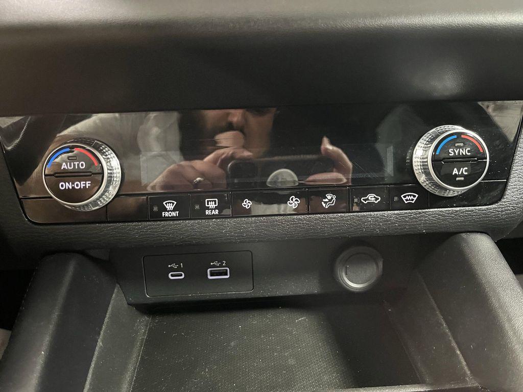 used 2022 Mitsubishi Outlander car, priced at $21,995