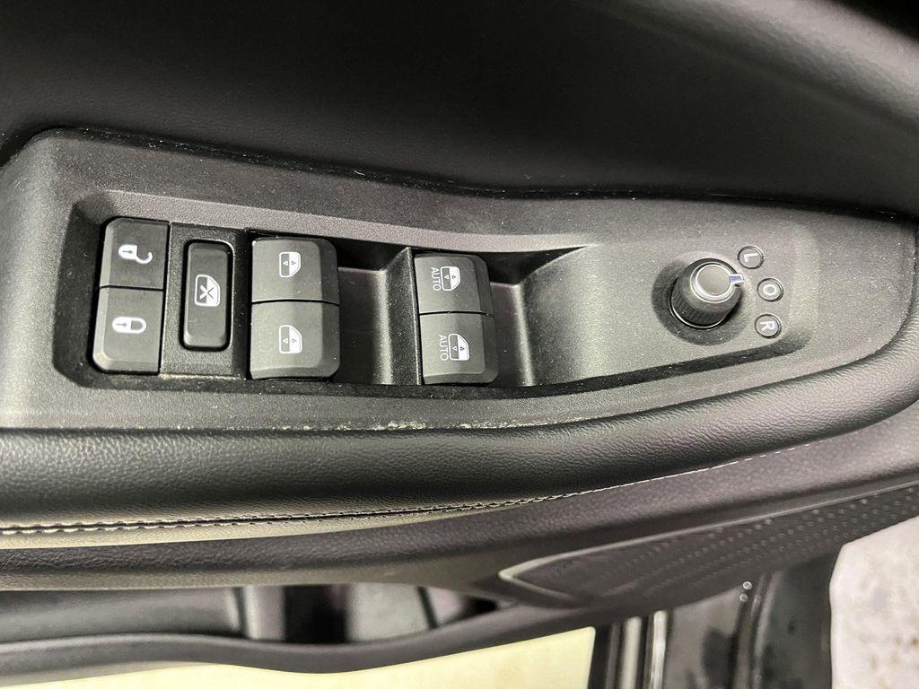 used 2022 Jeep Grand Cherokee car, priced at $28,995