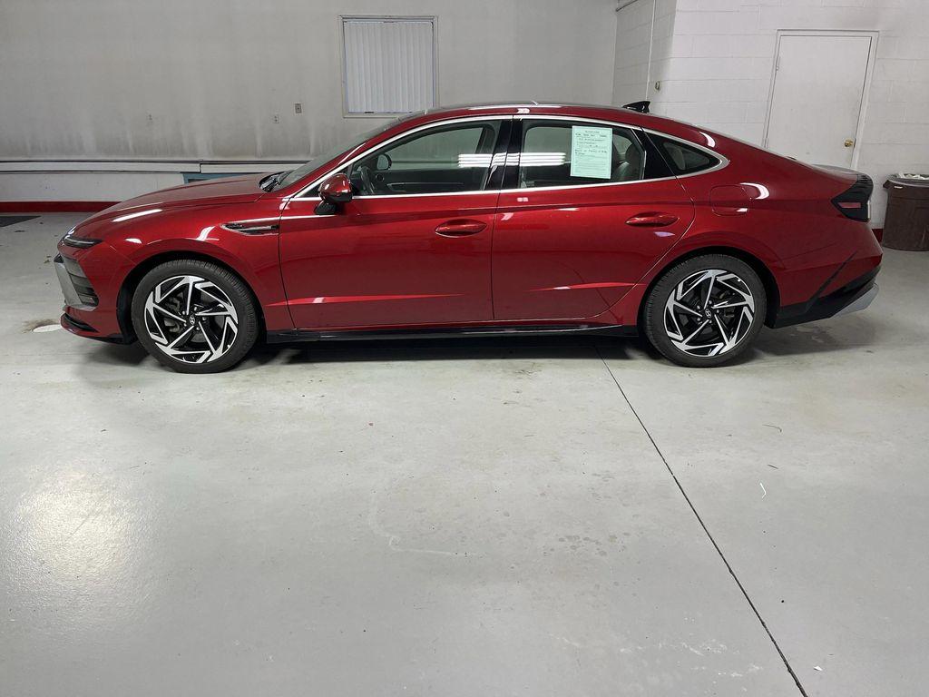 used 2024 Hyundai Sonata car, priced at $22,495