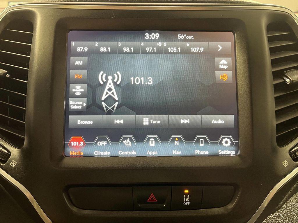 used 2022 Jeep Cherokee car, priced at $25,495