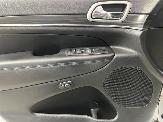 used 2022 Jeep Grand Cherokee car, priced at $28,495