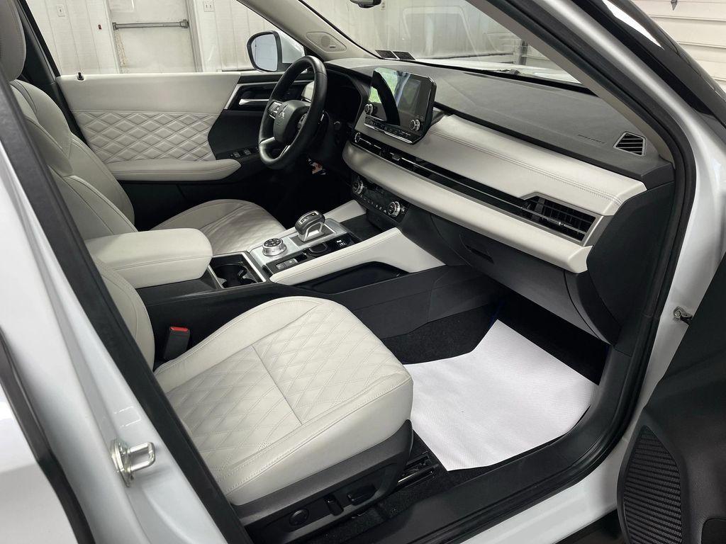 used 2023 Mitsubishi Outlander PHEV car, priced at $27,995