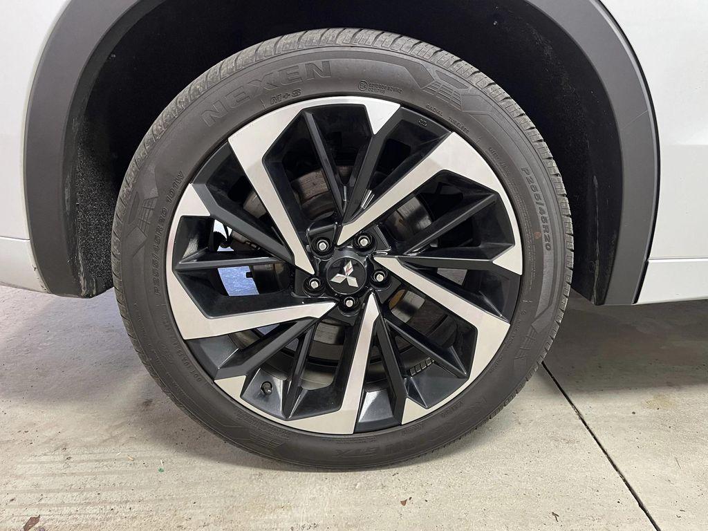 used 2023 Mitsubishi Outlander PHEV car, priced at $27,995