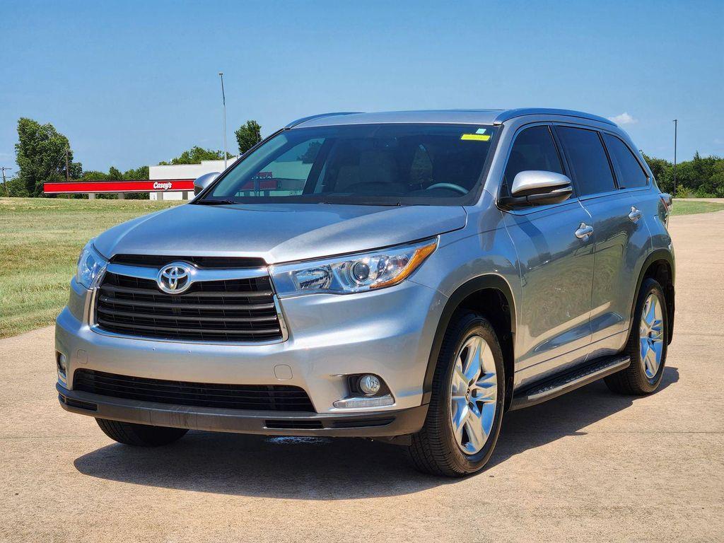 used 2016 Toyota Highlander car, priced at $22,199