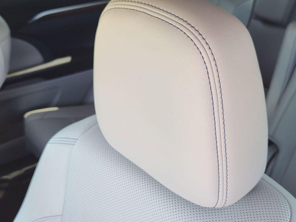 used 2016 Toyota Highlander car, priced at $22,199
