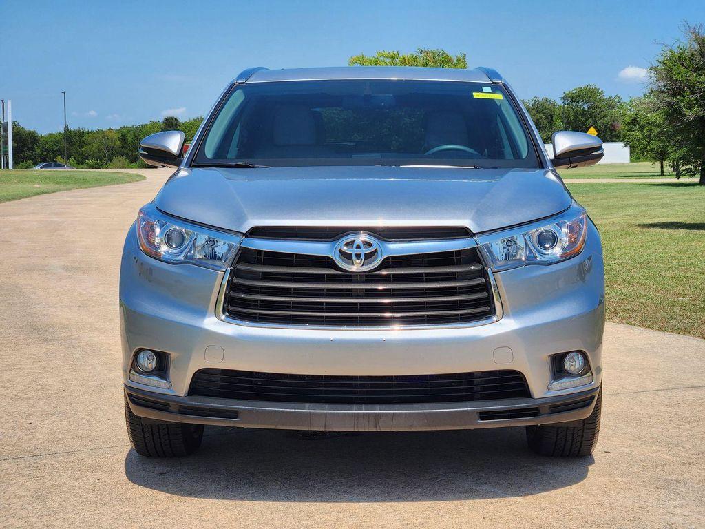 used 2016 Toyota Highlander car, priced at $22,199