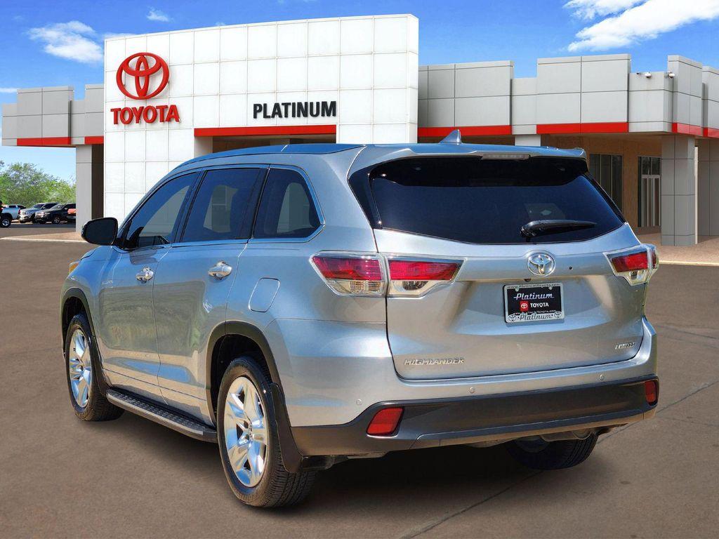 used 2016 Toyota Highlander car, priced at $22,199