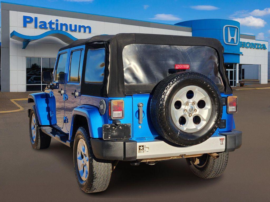 used 2015 Jeep Wrangler Unlimited car, priced at $17,337