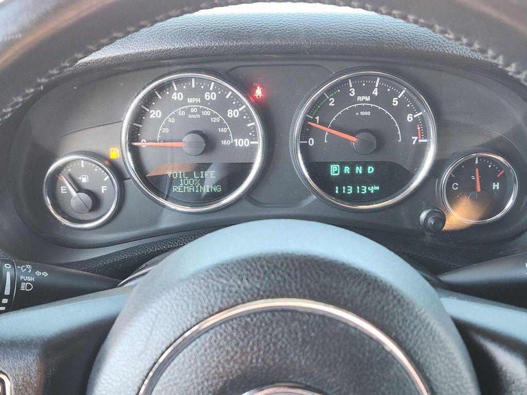 used 2015 Jeep Wrangler Unlimited car, priced at $17,337