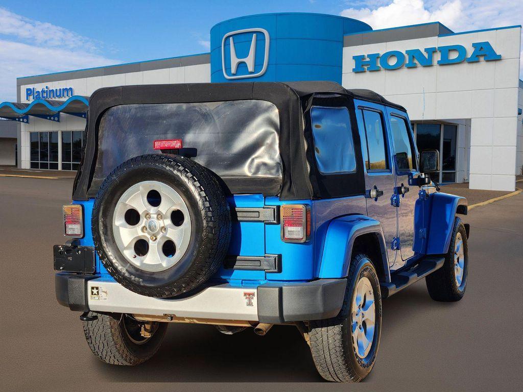 used 2015 Jeep Wrangler Unlimited car, priced at $17,337