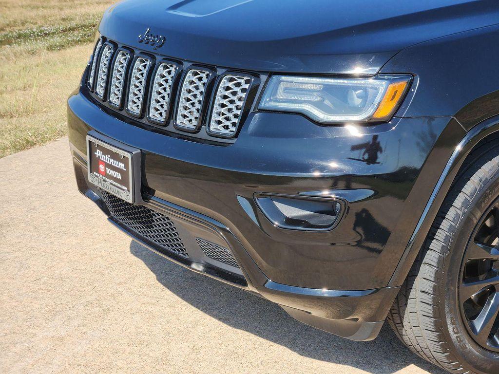 used 2020 Jeep Grand Cherokee car, priced at $19,604