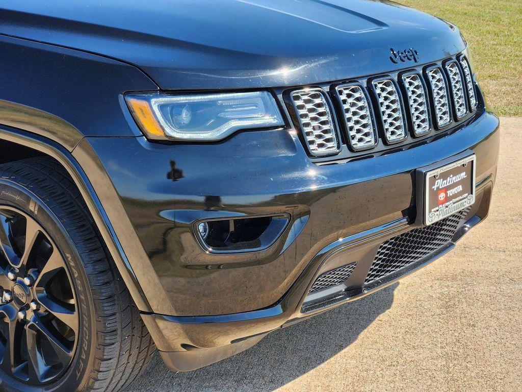 used 2020 Jeep Grand Cherokee car, priced at $19,604