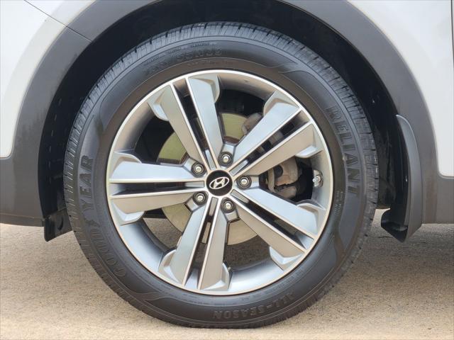 used 2016 Hyundai Santa Fe car, priced at $11,991