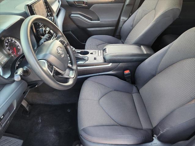 used 2022 Toyota Highlander car, priced at $29,115