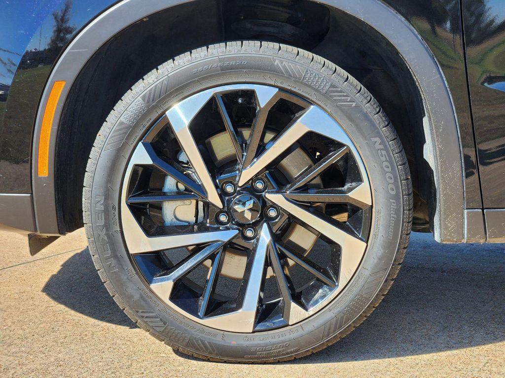 used 2022 Mitsubishi Outlander car, priced at $21,399