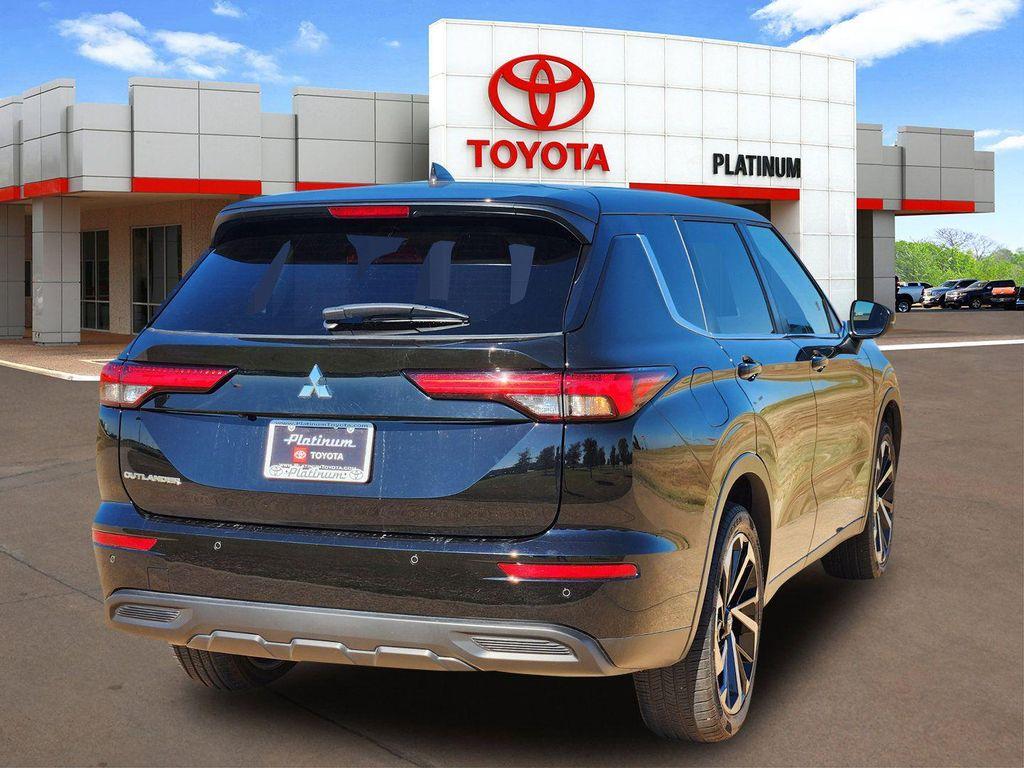 used 2022 Mitsubishi Outlander car, priced at $21,399