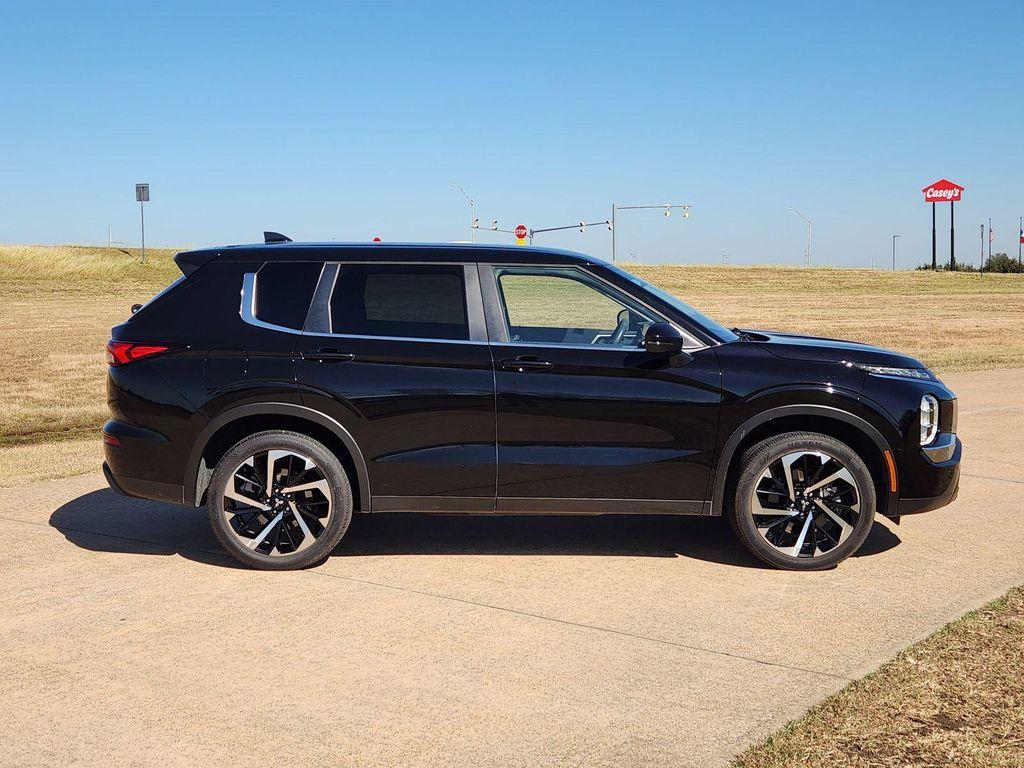used 2022 Mitsubishi Outlander car, priced at $21,399