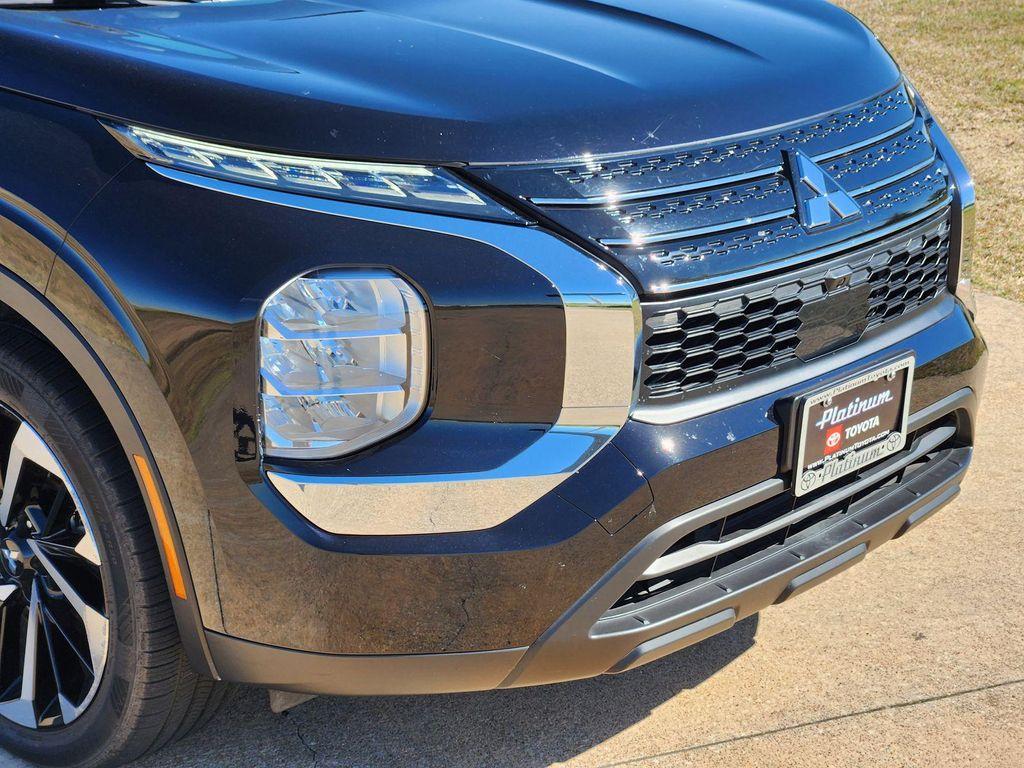 used 2022 Mitsubishi Outlander car, priced at $21,399