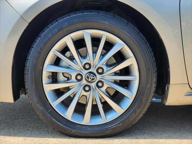 used 2018 Toyota Avalon Hybrid car, priced at $15,991