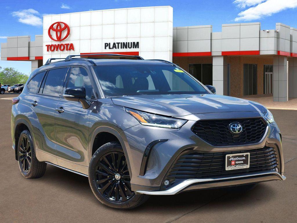 used 2024 Toyota Highlander car, priced at $42,751