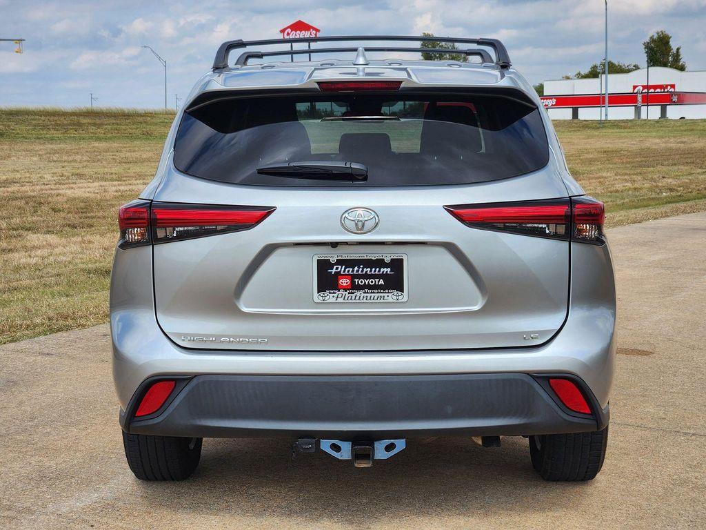 used 2021 Toyota Highlander car, priced at $25,199