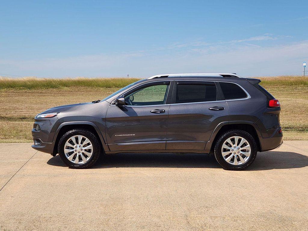 used 2018 Jeep Cherokee car, priced at $14,299
