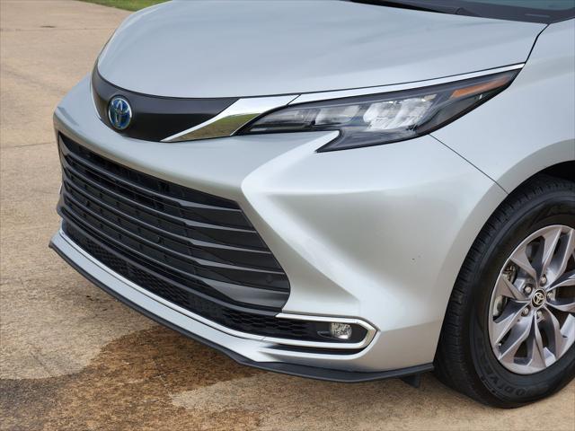 used 2024 Toyota Sienna car, priced at $39,248
