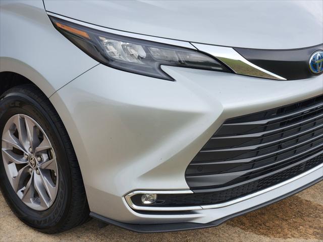 used 2024 Toyota Sienna car, priced at $39,248