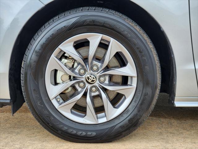 used 2024 Toyota Sienna car, priced at $39,248