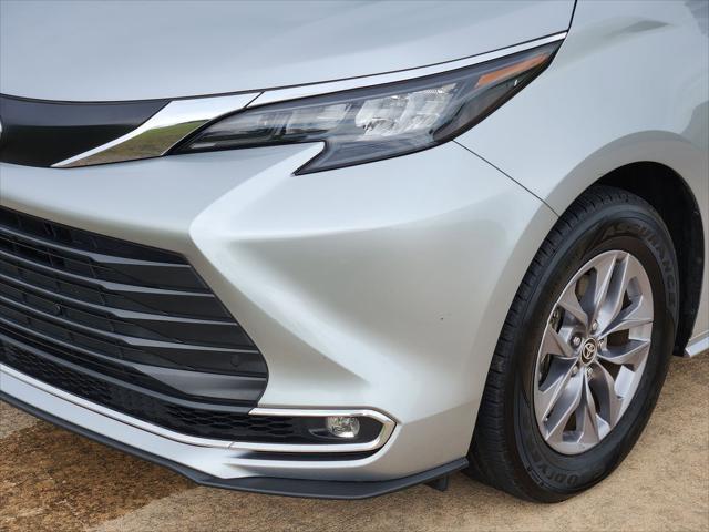used 2024 Toyota Sienna car, priced at $39,248